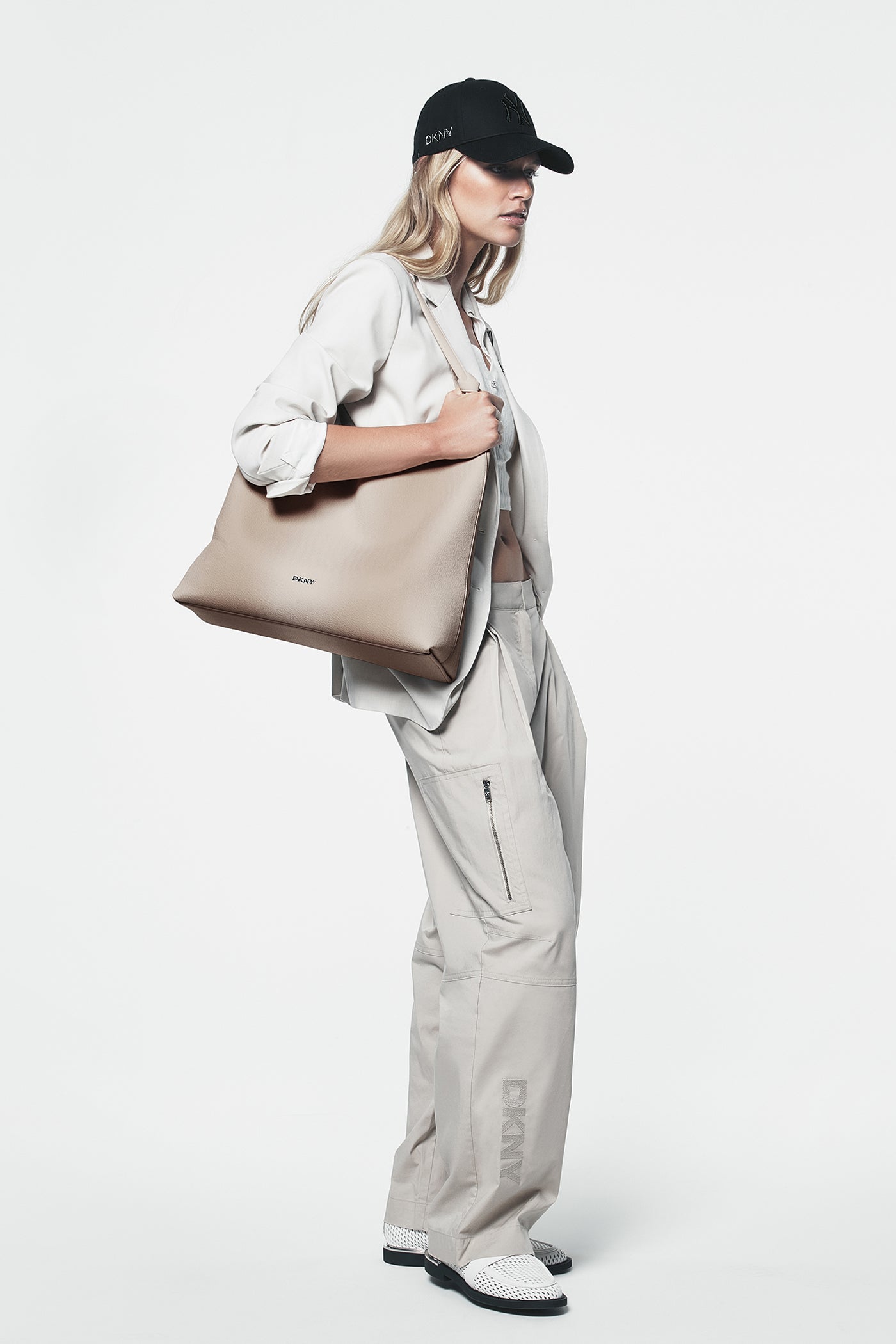 PAULA HOBO