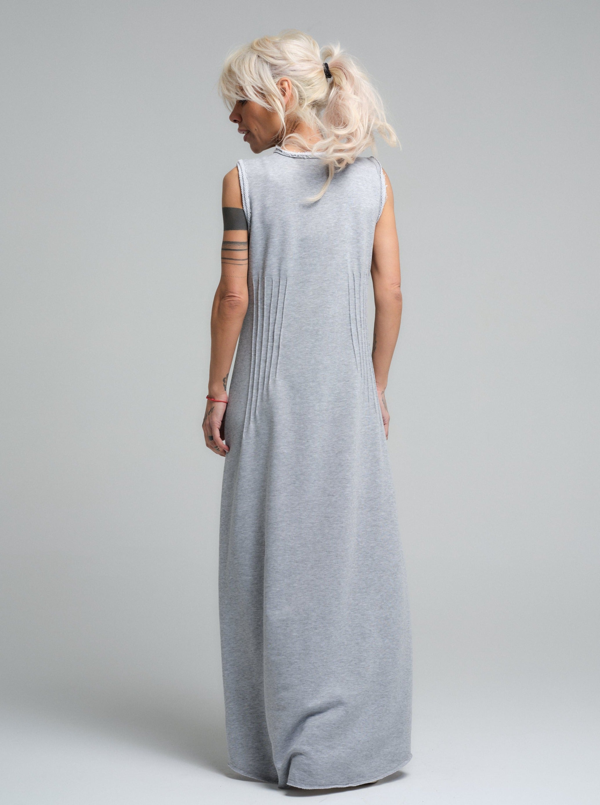 Relaxed-Fit Grey Maxi Dress