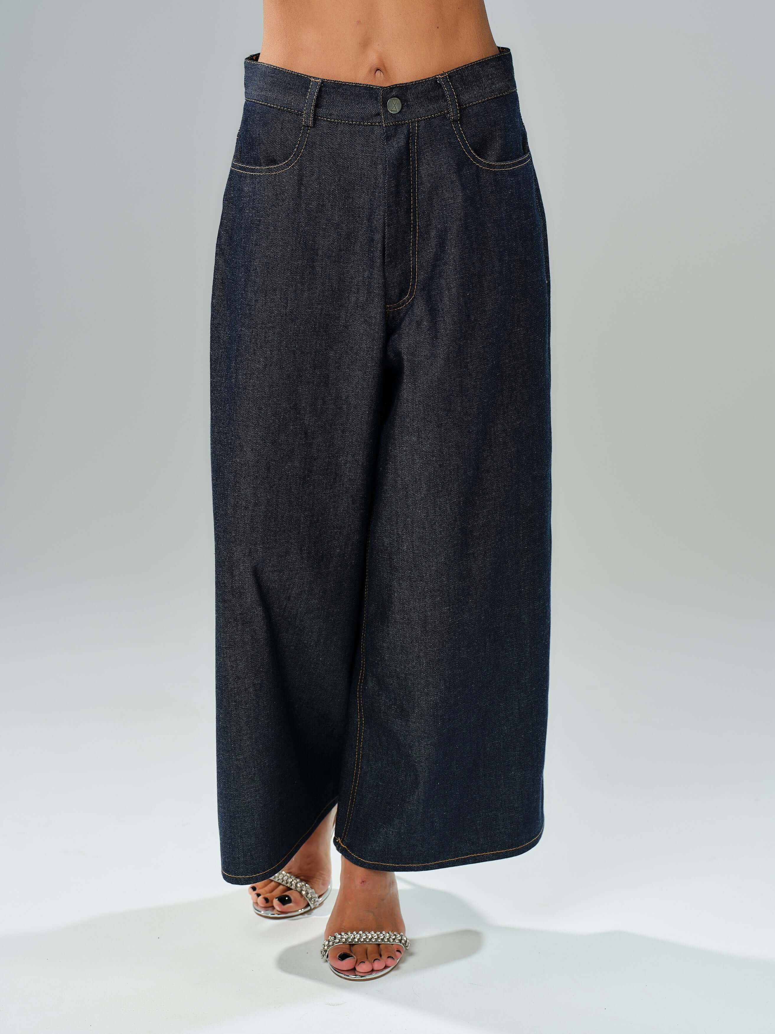 Wide-leg Denim Jeans