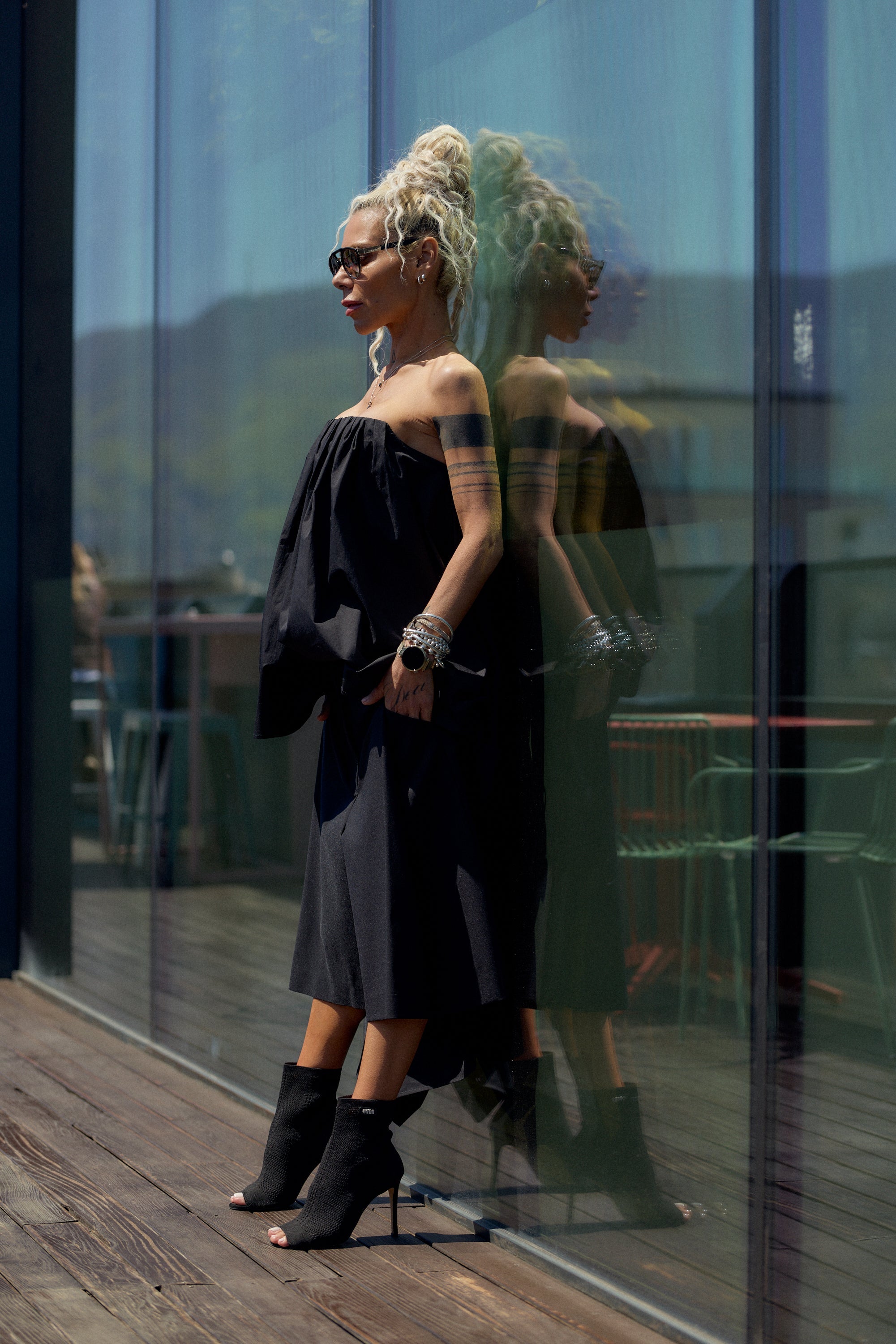 Black Oversized Strapless Tunic