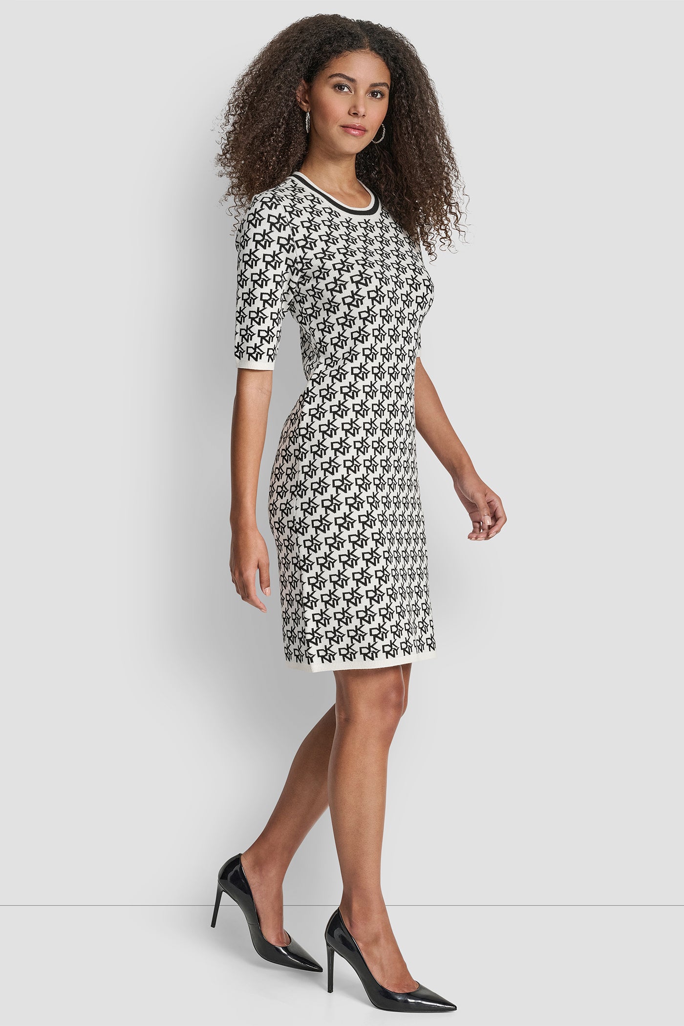 SHORT SLEEVE LOGO INTARSIA SWEATER DRESS