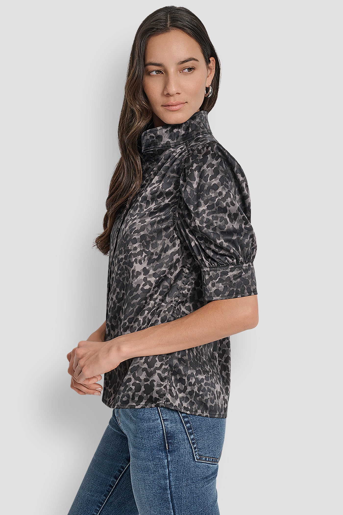 PUFF SLEEVE COLLARLESS SHIRT