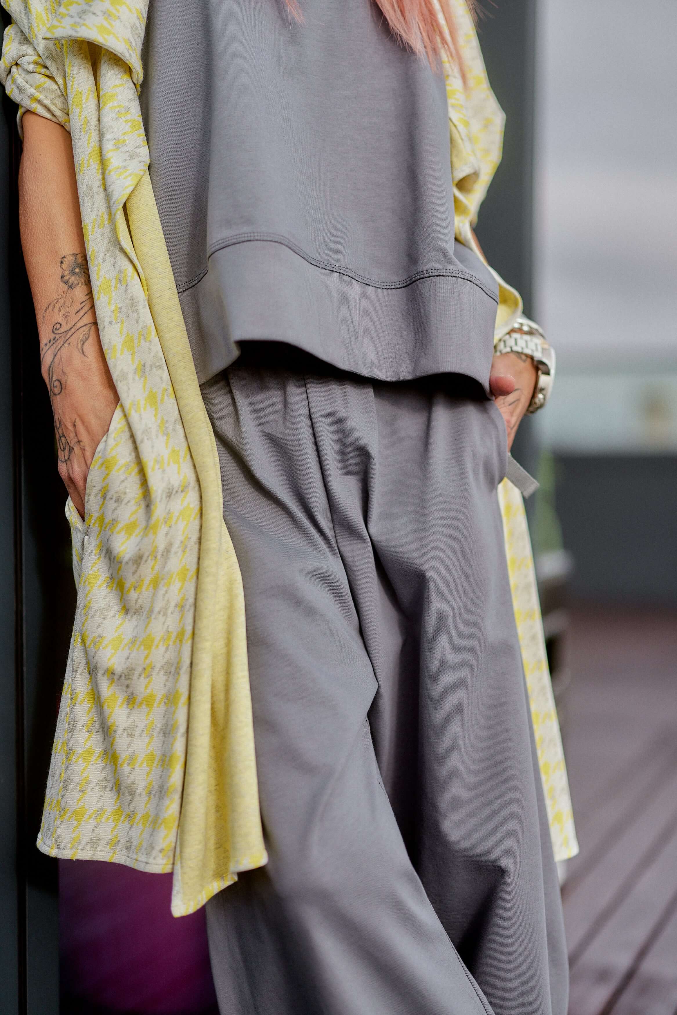 3-Piece Set – Grey with Houndstooth Vest