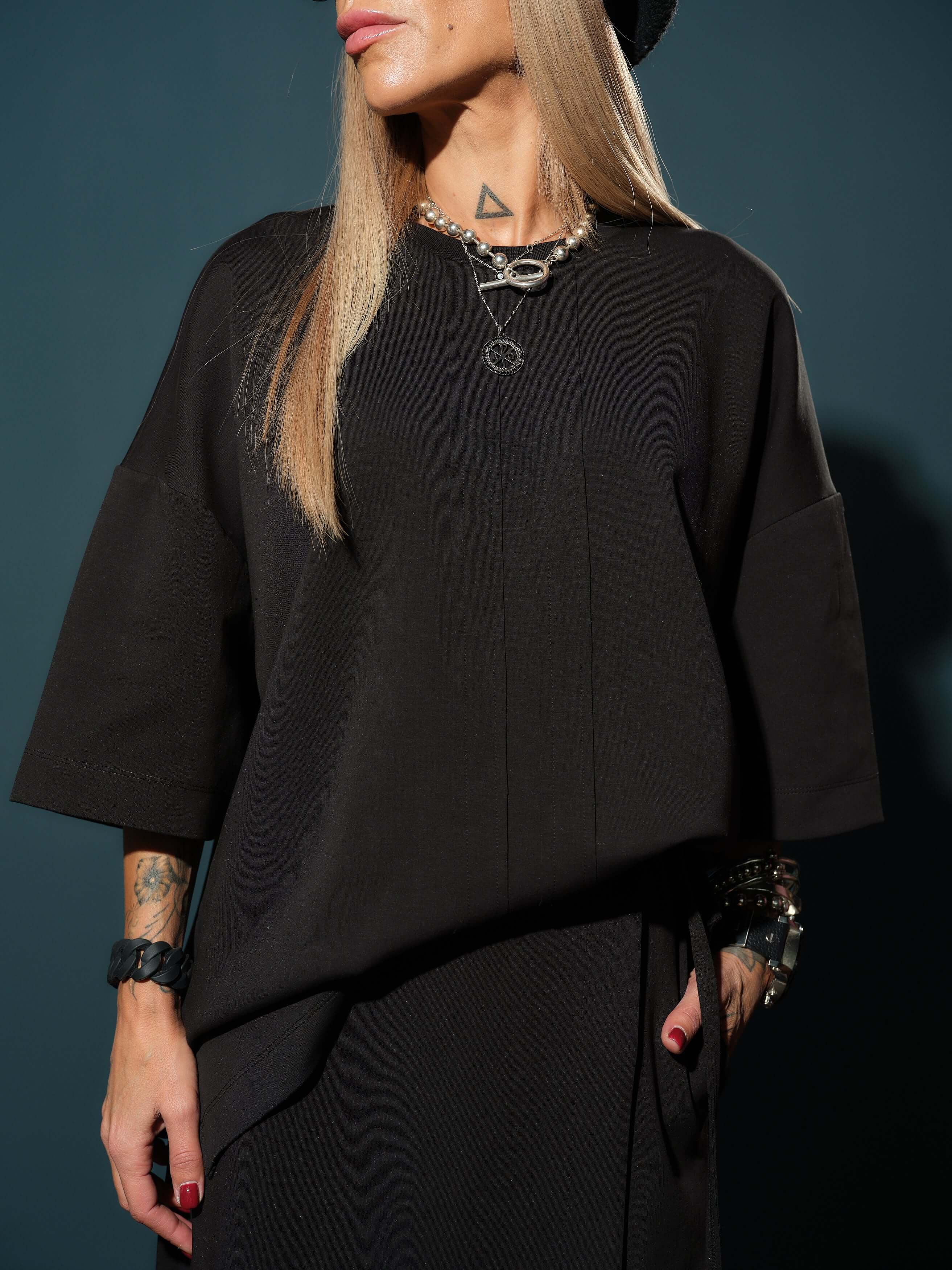 BLACK THREE-PIECE SET